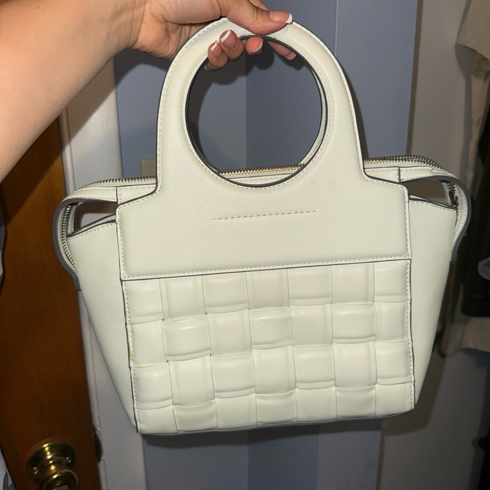 Elegant Cream Handbag
